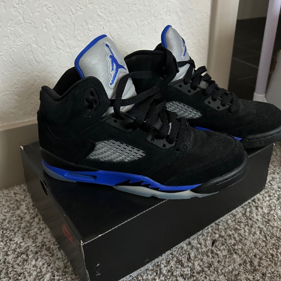 AIR JORDAN RETRO 5 - Picture 1 of 6